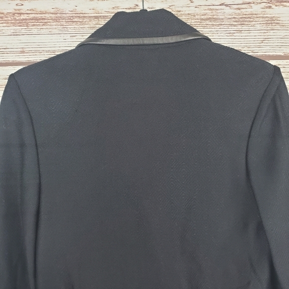 St. John Collection Womens Size 2 Vintage Black Santana Knit Leather Trim Jacket - Picture 7 of 11